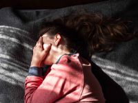 Emocionalna iscrpljenost u majčinstvu – kada ljubav počne umarati
